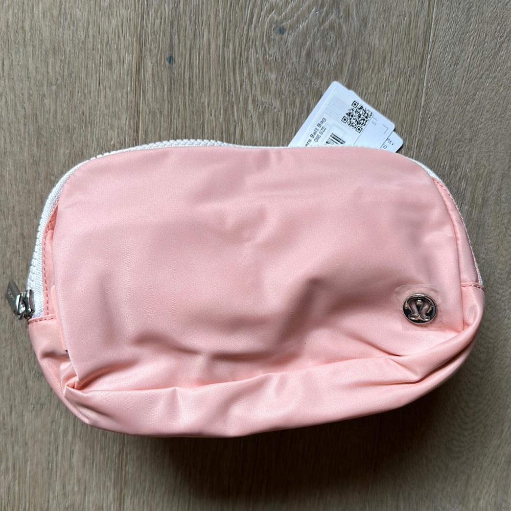 NWT everywhere belt bag melon sorbet lululemon